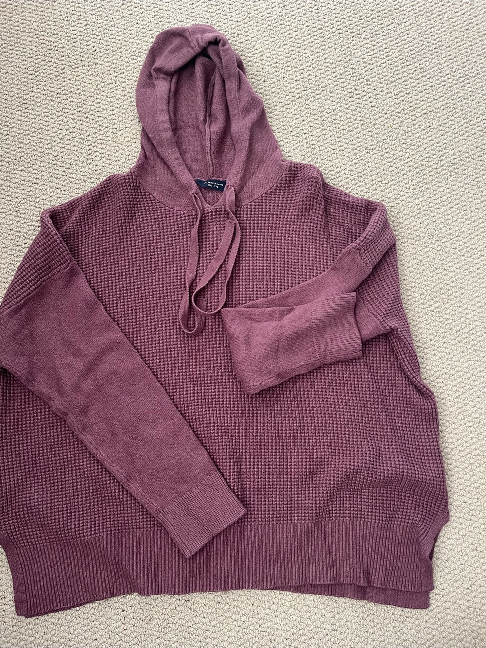 Woman Waffle-Knit Hooded Sweater in Dusty Plum